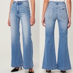 Rolla’s Eastcoast Flare Faded Distressed Wash Medium Blue Sz 25 Organic Cotton